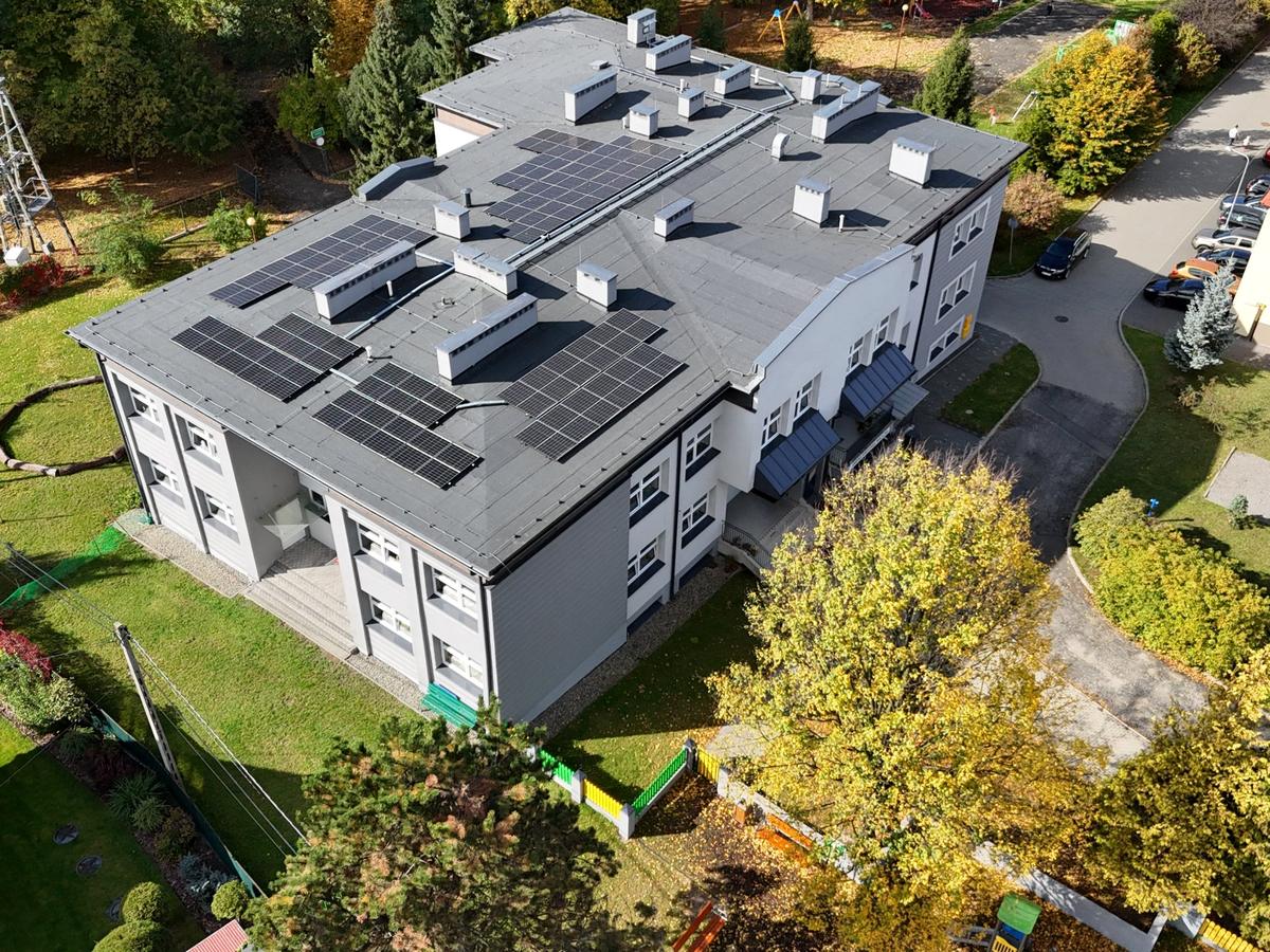 Instalacja fotowoltaiczna o mocy 29,44 kWp na potrzeby budynku Przedszkola Publicznego w Bestwinie