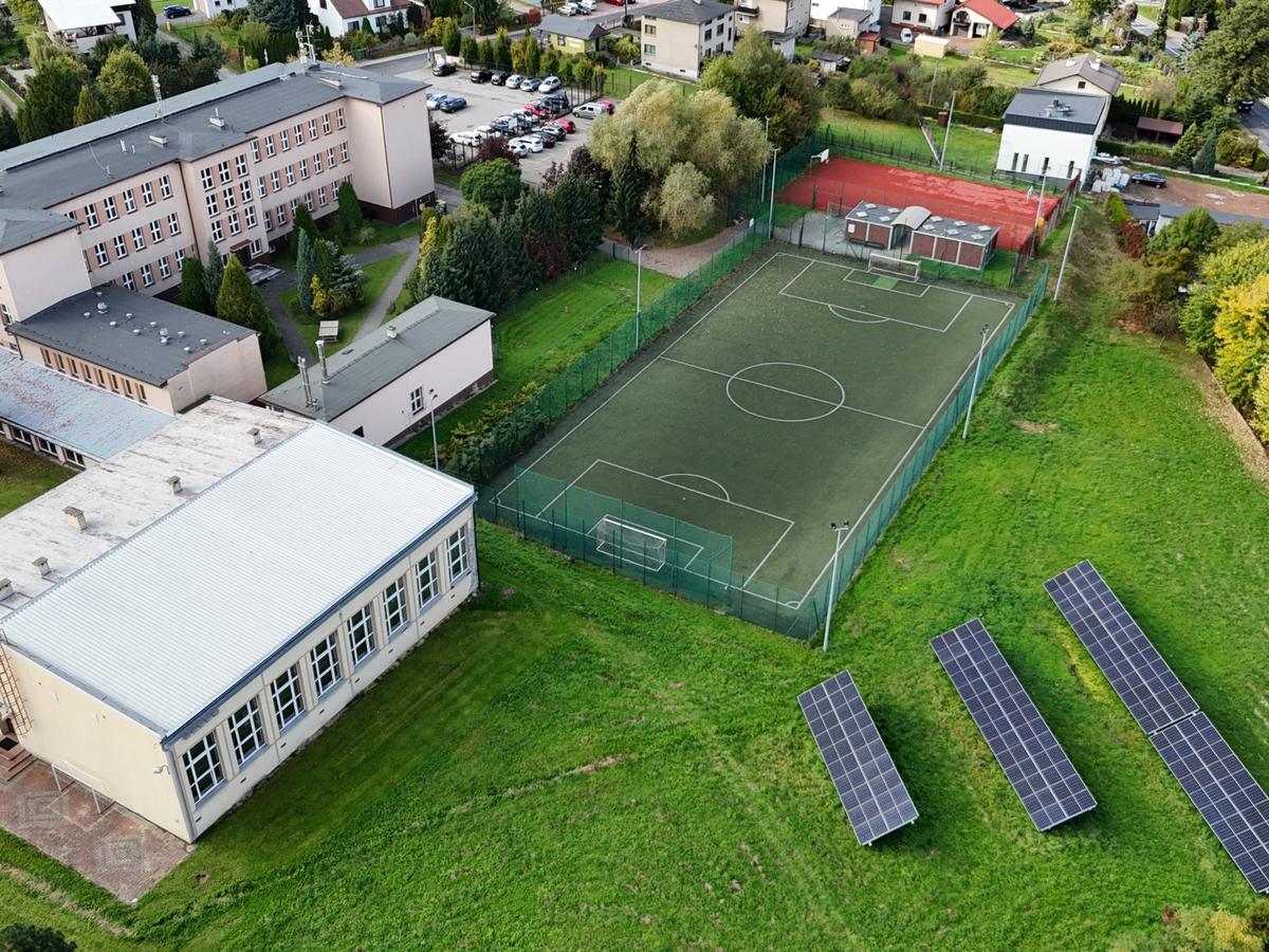Instalacja fotowoltaiczna o mocy 43,24 kWp na potrzeby budynku Szkoły Podstawowej w Bestwinie