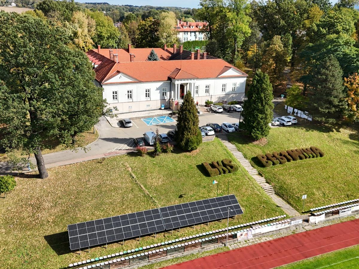 Instalacja fotowoltaiczna o mocy 20,24 kWp na potrzeby budynku Urzędu Gminy Bestwina